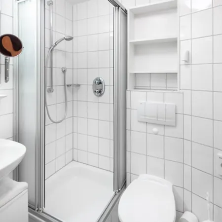 Appartementhaus Bracht - Juistine * ユイスト